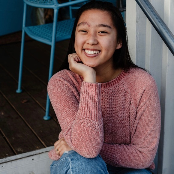 Meet your Posher, Mackenzi - Picture 2 of 5